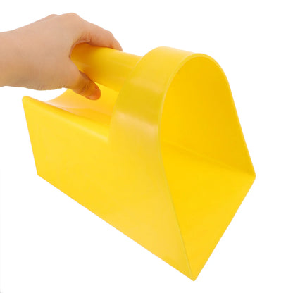 Plastic Feed Scoop Livestock Feeding Tool Food Shovel